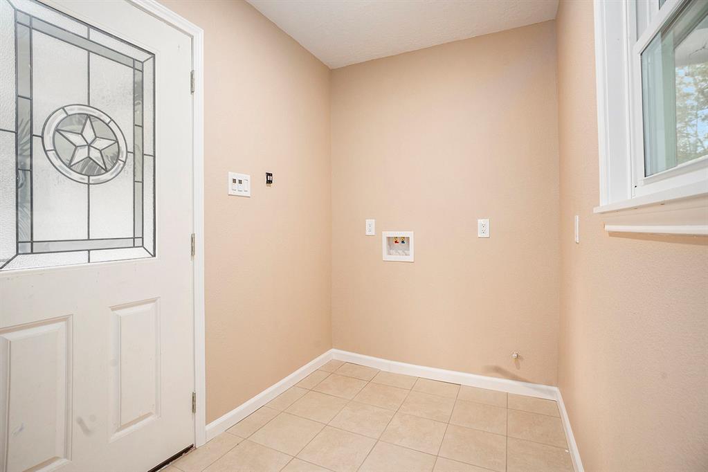 605 Kings Court, Dickinson, Texas image 18