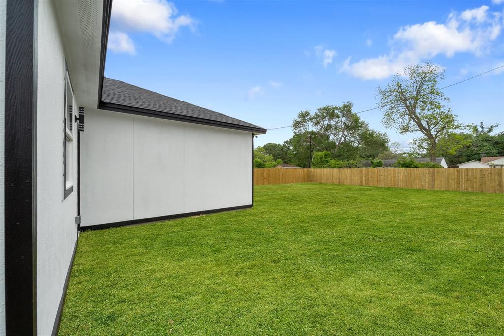 821 Empire Street, El Campo, Texas image 15