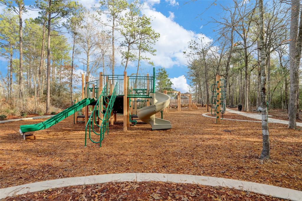3026 Mallorca Drive, Conroe, Texas image 12