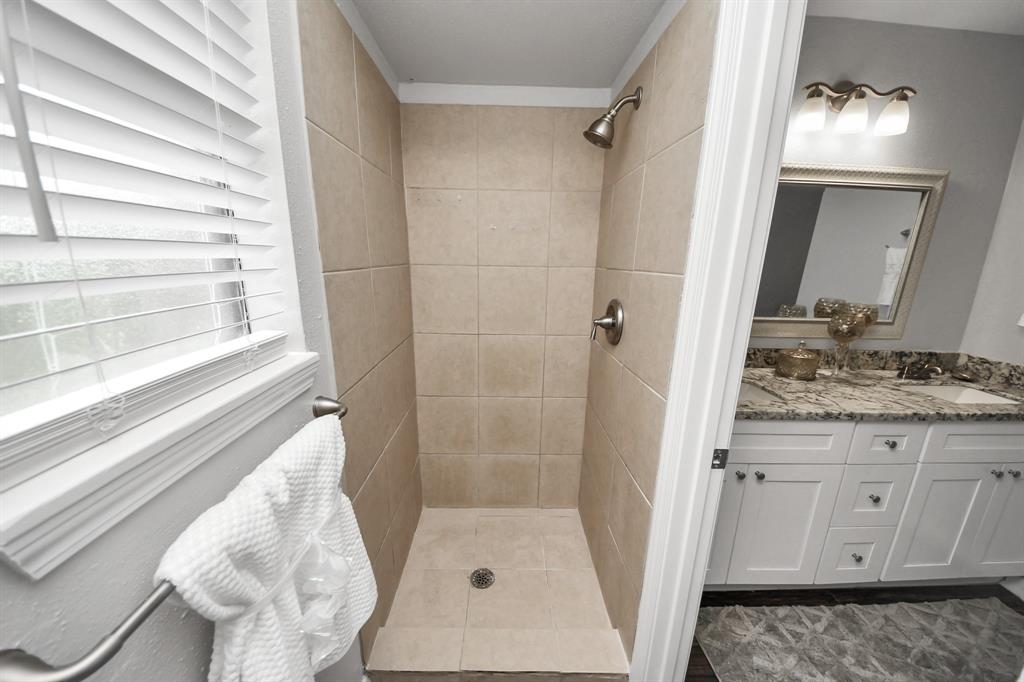18703 Trail Bend Lane, Houston, Texas image 18