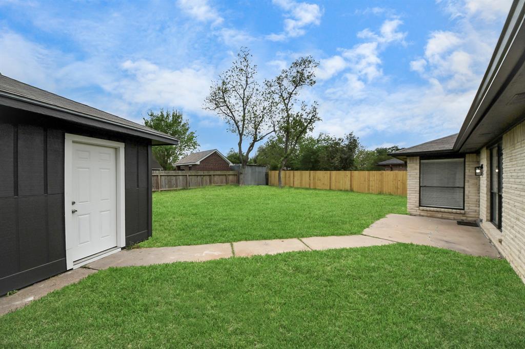 18703 Trail Bend Lane, Houston, Texas image 31