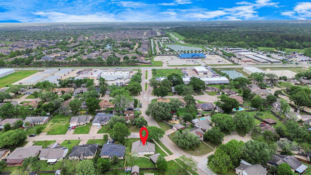 18703 Trail Bend Lane, Houston, Texas image 36
