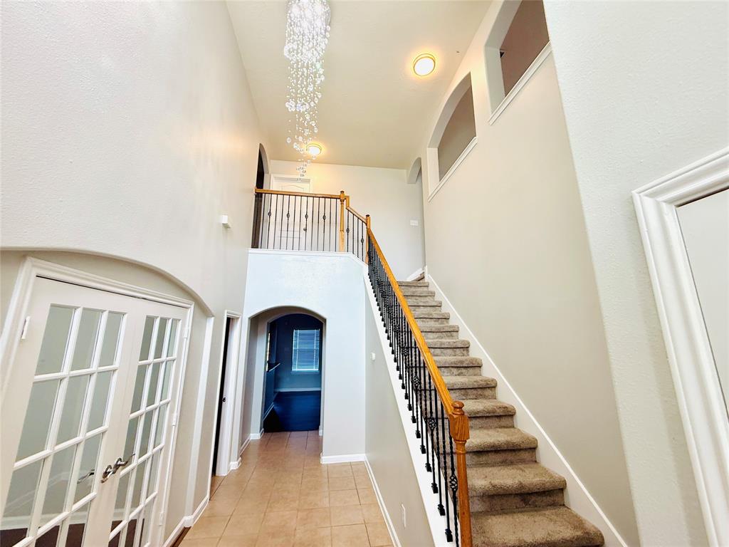 18814 Lantern Cove Lane, Tomball, Texas image 4