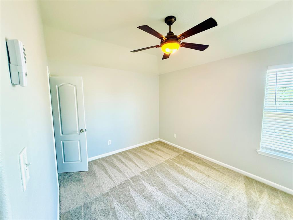 18814 Lantern Cove Lane, Tomball, Texas image 23