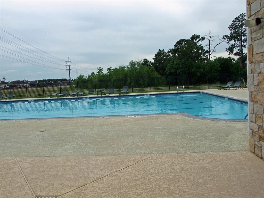 18814 Lantern Cove Lane, Tomball, Texas image 31