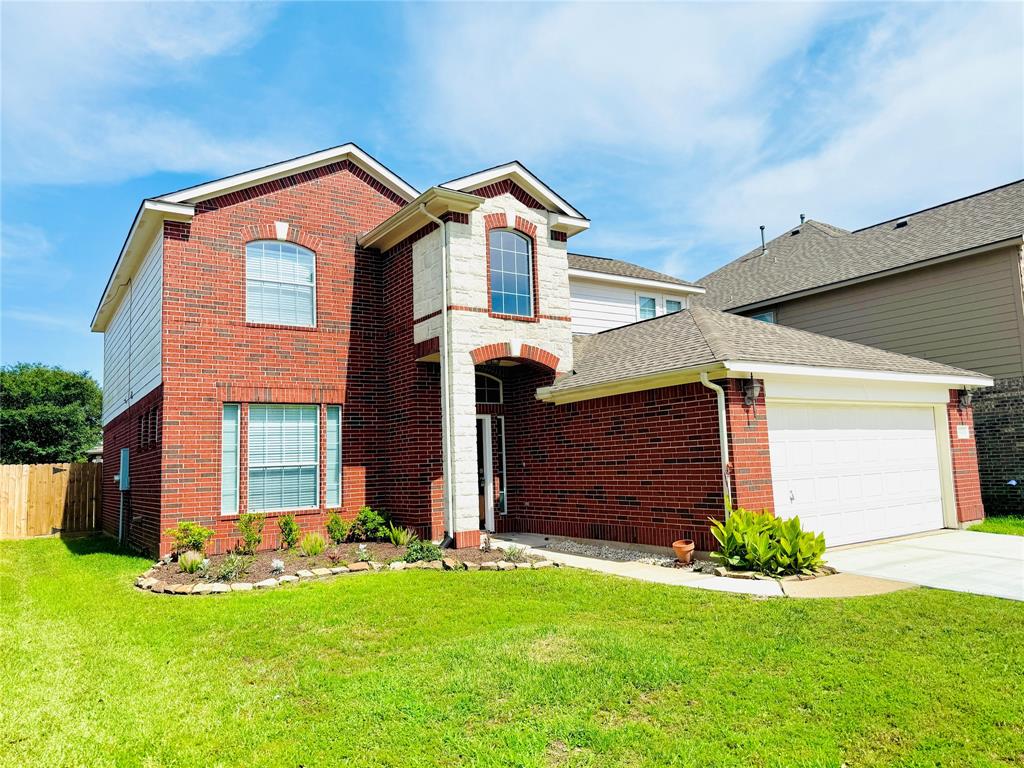 18814 Lantern Cove Lane, Tomball, Texas image 2