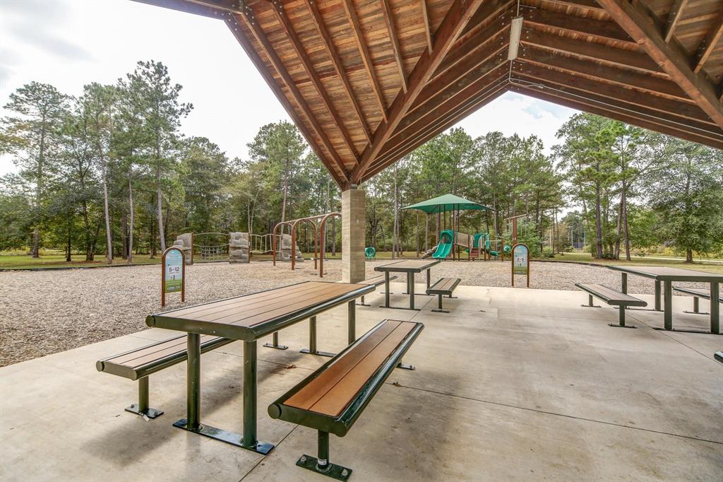 1943 Scarlet Yaupon Way, Conroe, Texas image 25