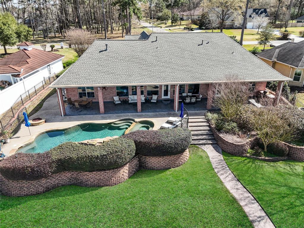 18722 E Cool Breeze Lane, Montgomery, Texas image 34