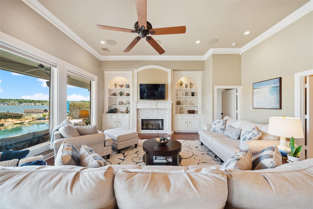 18722 E Cool Breeze Lane, Montgomery, Texas image 10