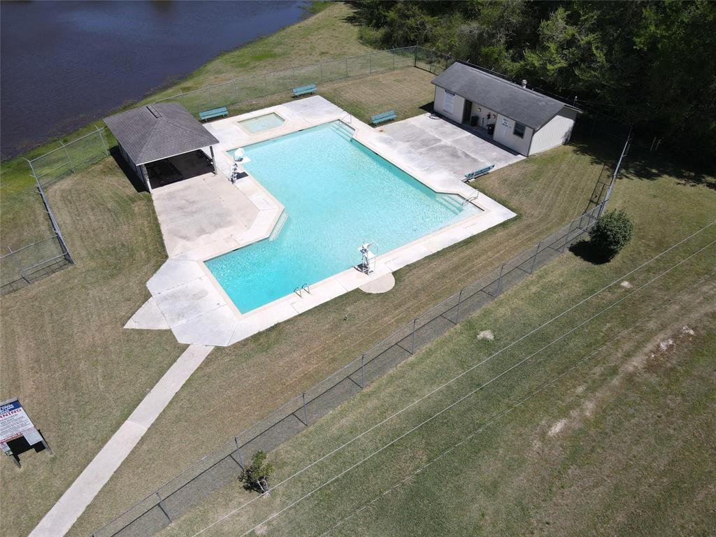 202 Greenbriar Drive, Magnolia, Texas image 2