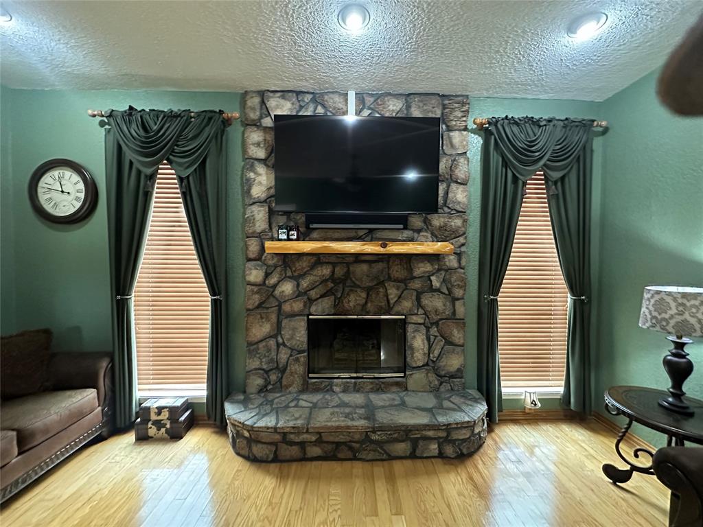 625 County Road 698, Angleton, Texas image 25