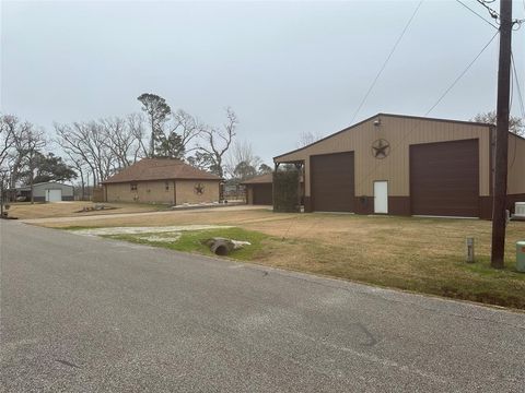 A home in Angleton