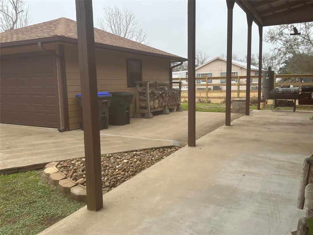 625 County Road 698, Angleton, Texas image 10
