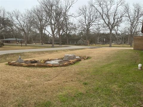 A home in Angleton