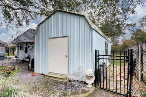 A home in Seabrook