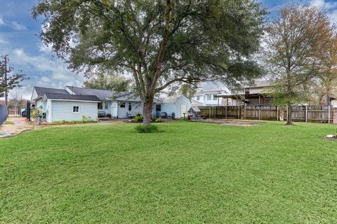 A home in Seabrook