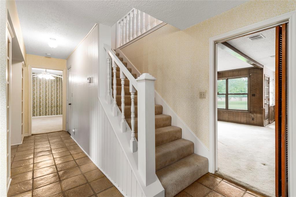 605 N Rivershire Drive, Conroe, Texas image 32