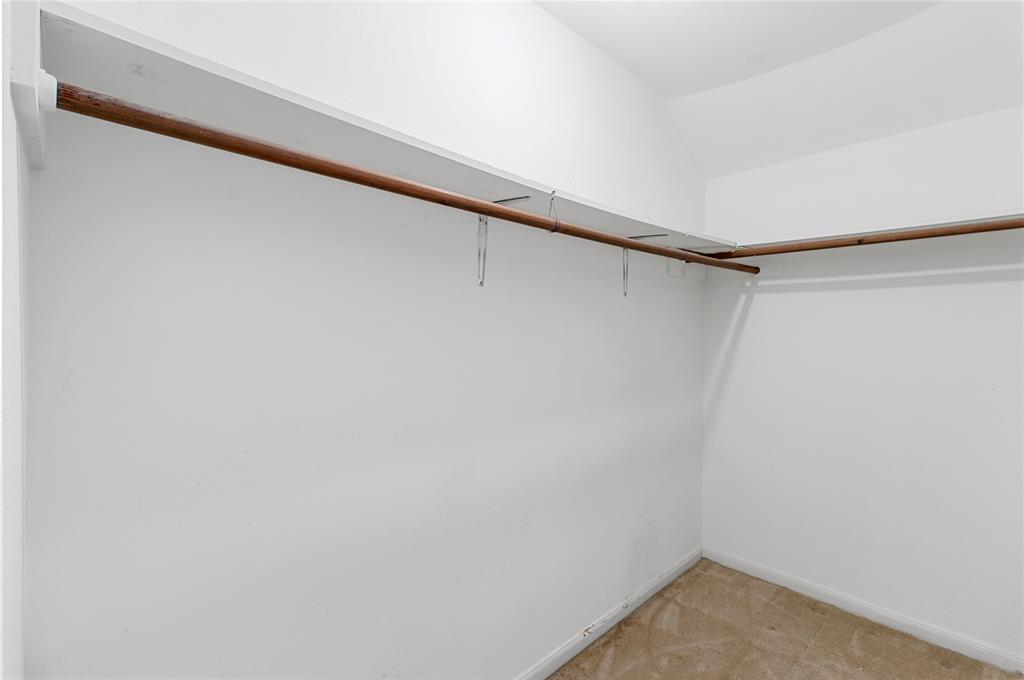 605 N Rivershire Drive, Conroe, Texas image 34