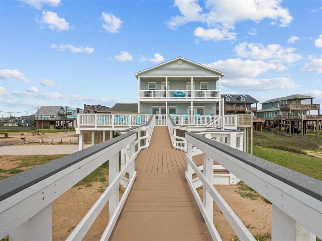 106 Sand Dune Ct, Surfside Beach, Texas image 1