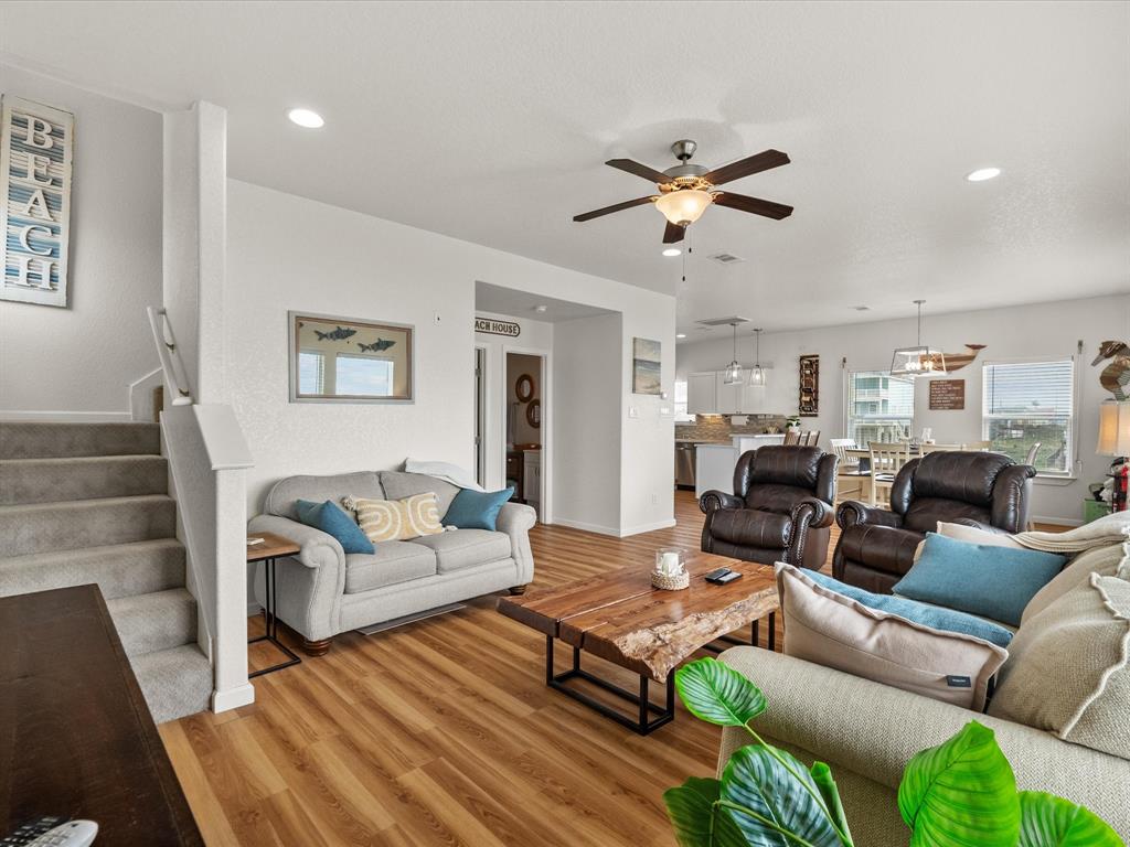 106 Sand Dune Ct, Surfside Beach, Texas image 18