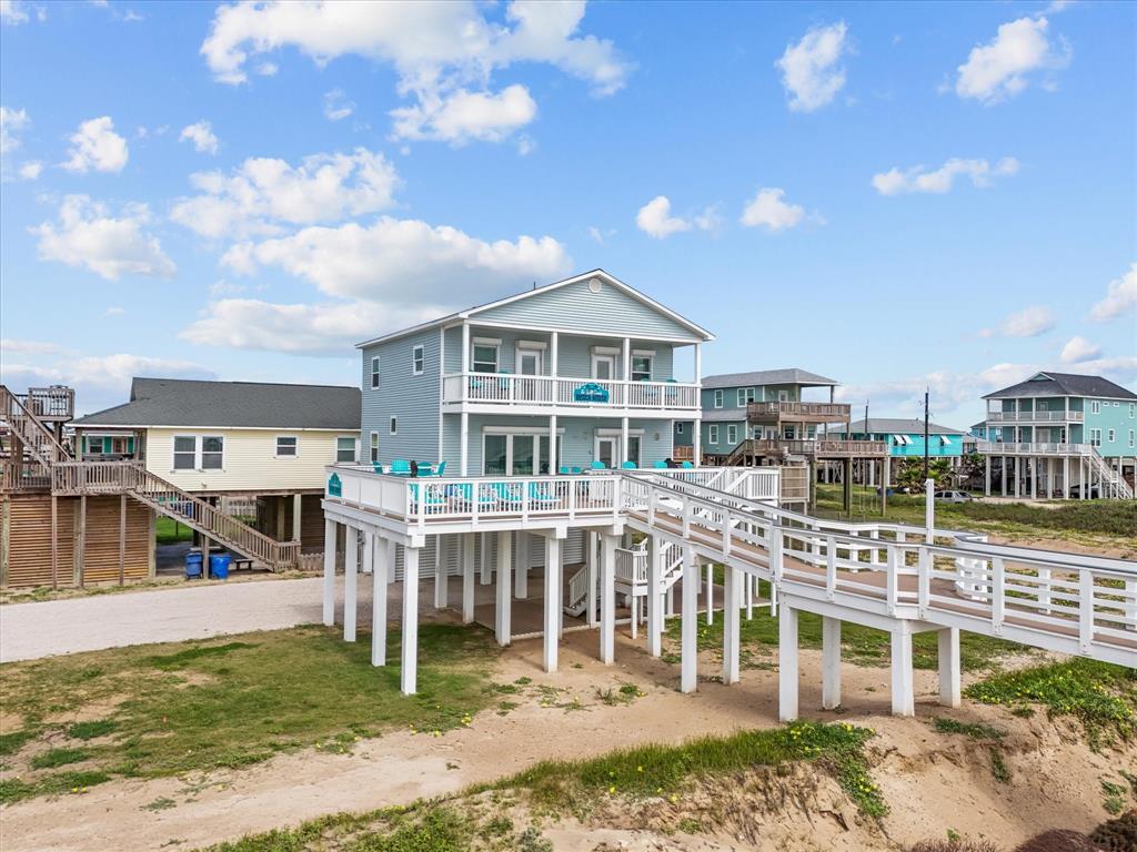106 Sand Dune Ct, Surfside Beach, Texas image 3