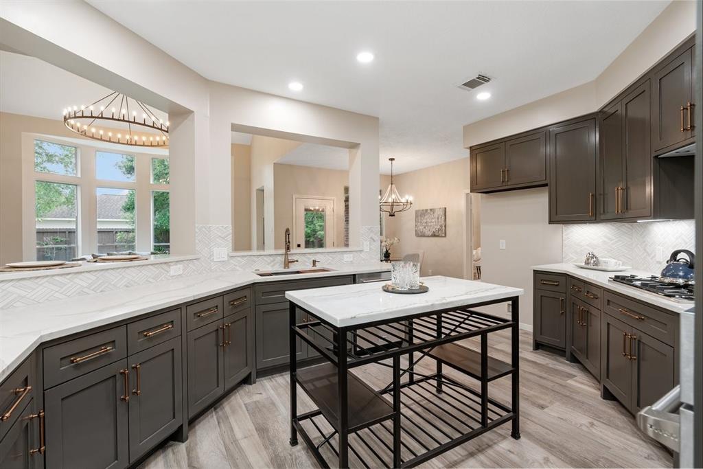 1309 Buttonwood Drive, Friendswood, Texas image 18