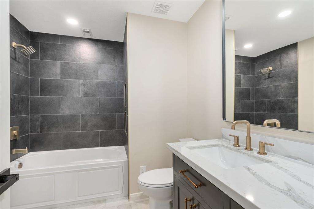 1309 Buttonwood Drive, Friendswood, Texas image 31