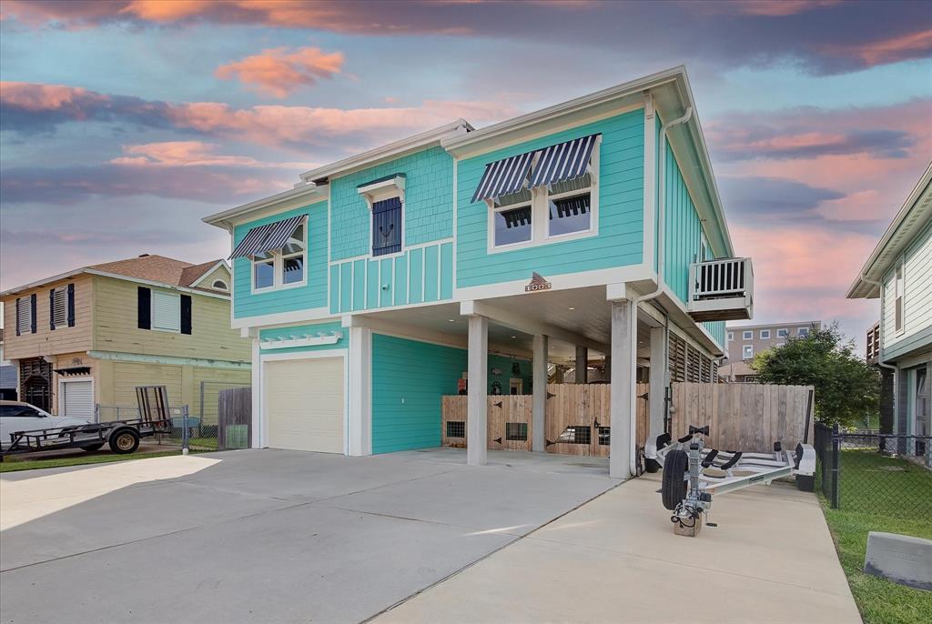 1003 Redfish Street