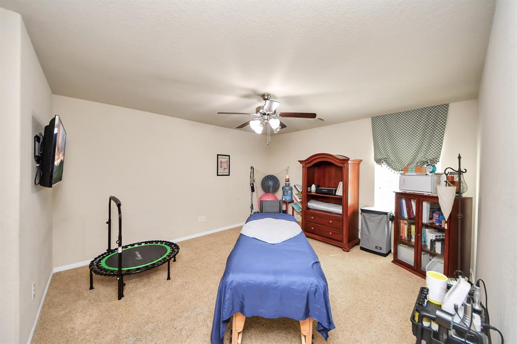 6822 Oaken Gate Way, Humble, Texas image 12