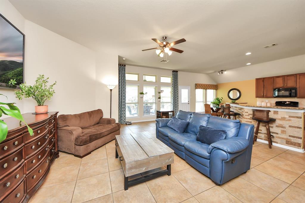 6822 Oaken Gate Way, Humble, Texas image 25