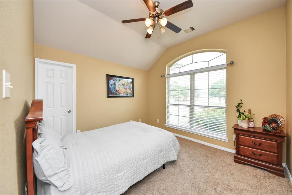 6822 Oaken Gate Way, Humble, Texas image 7