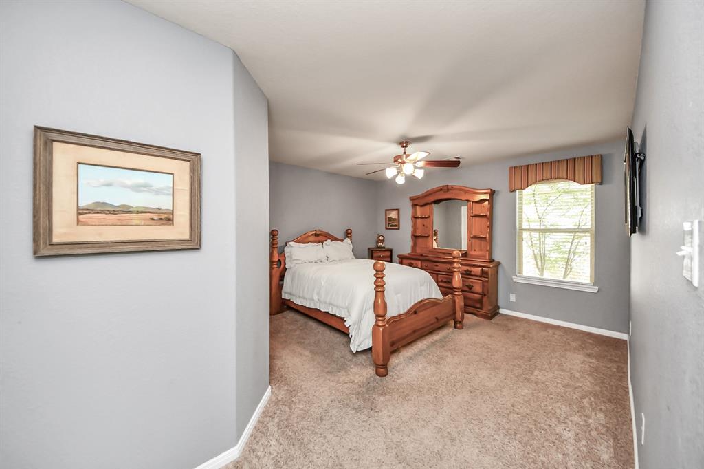 6822 Oaken Gate Way, Humble, Texas image 9