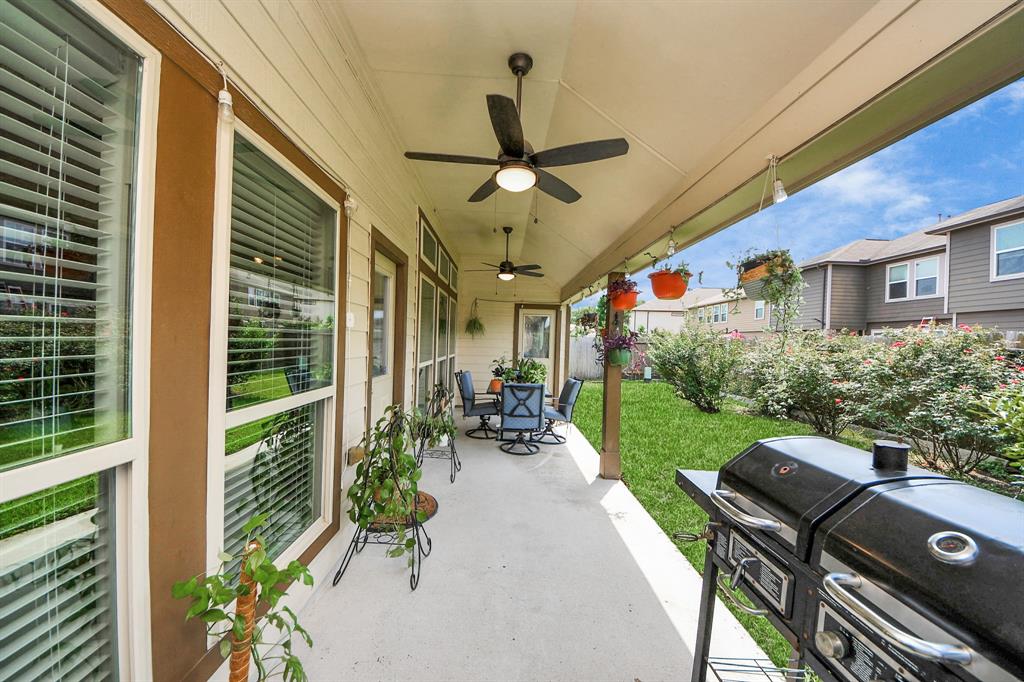 6822 Oaken Gate Way, Humble, Texas image 33