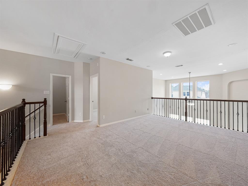4015 Candle Cove Court, Sugar Land, Texas image 21