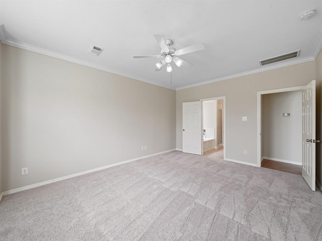 4015 Candle Cove Court, Sugar Land, Texas image 17
