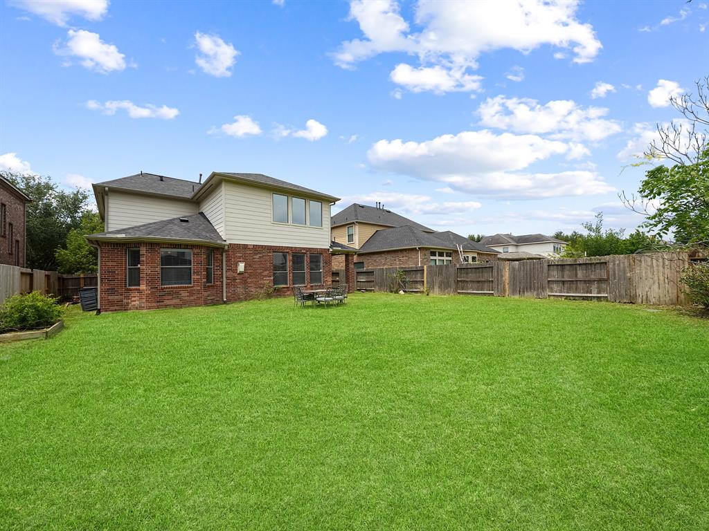 4015 Candle Cove Court, Sugar Land, Texas image 32
