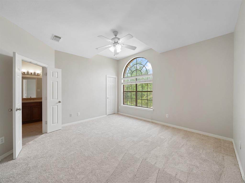 4015 Candle Cove Court, Sugar Land, Texas image 23