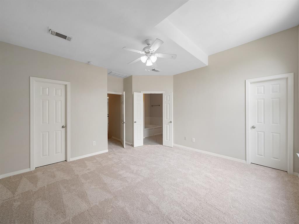 4015 Candle Cove Court, Sugar Land, Texas image 24