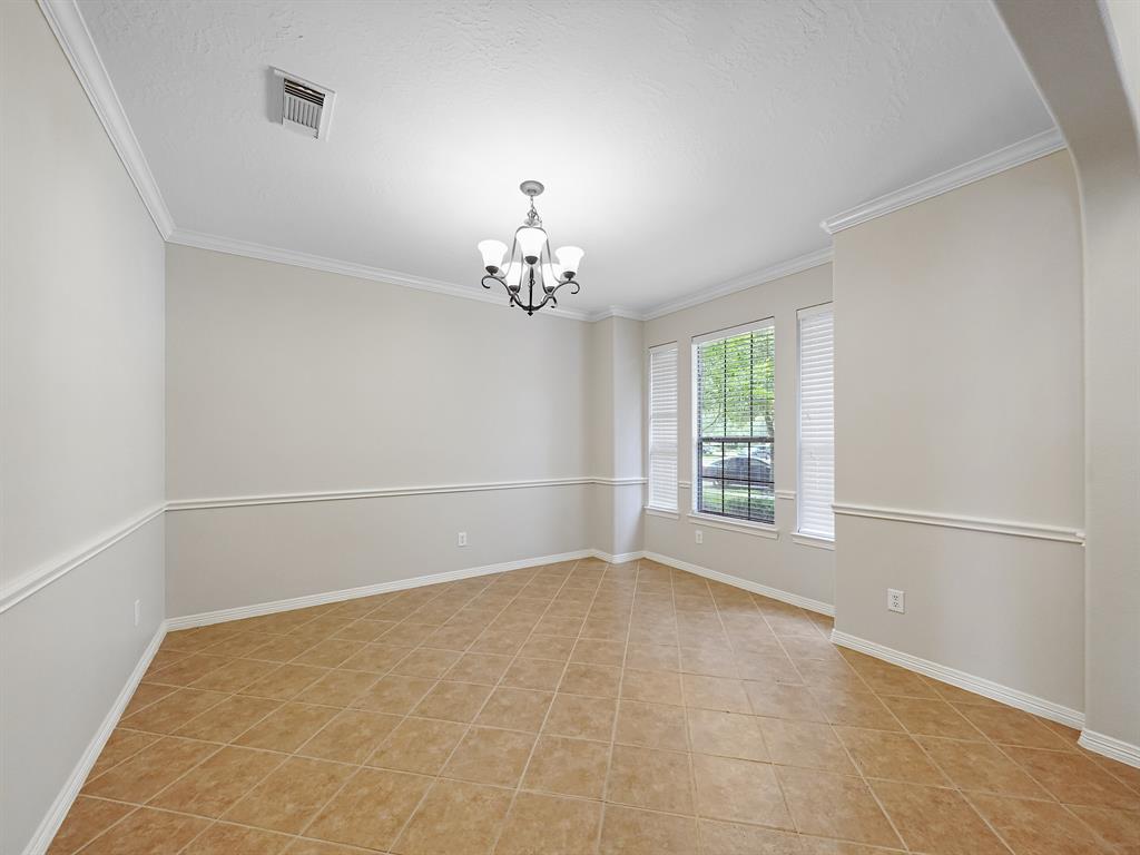 4015 Candle Cove Court, Sugar Land, Texas image 5