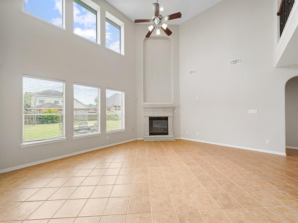 4015 Candle Cove Court, Sugar Land, Texas image 7
