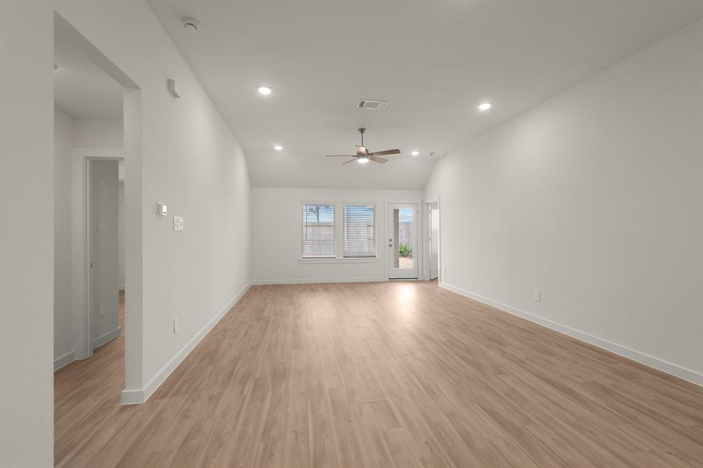 830 Falling Cave Drive, Willis, Texas image 16