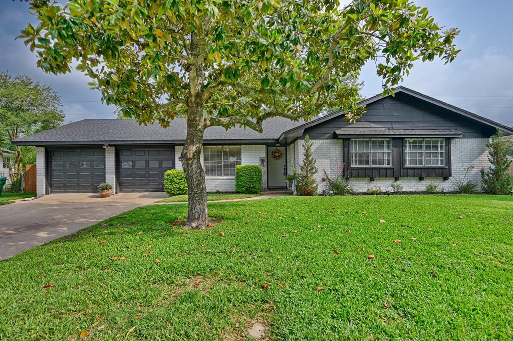 507 Sandra Drive, Brenham, Texas image 1