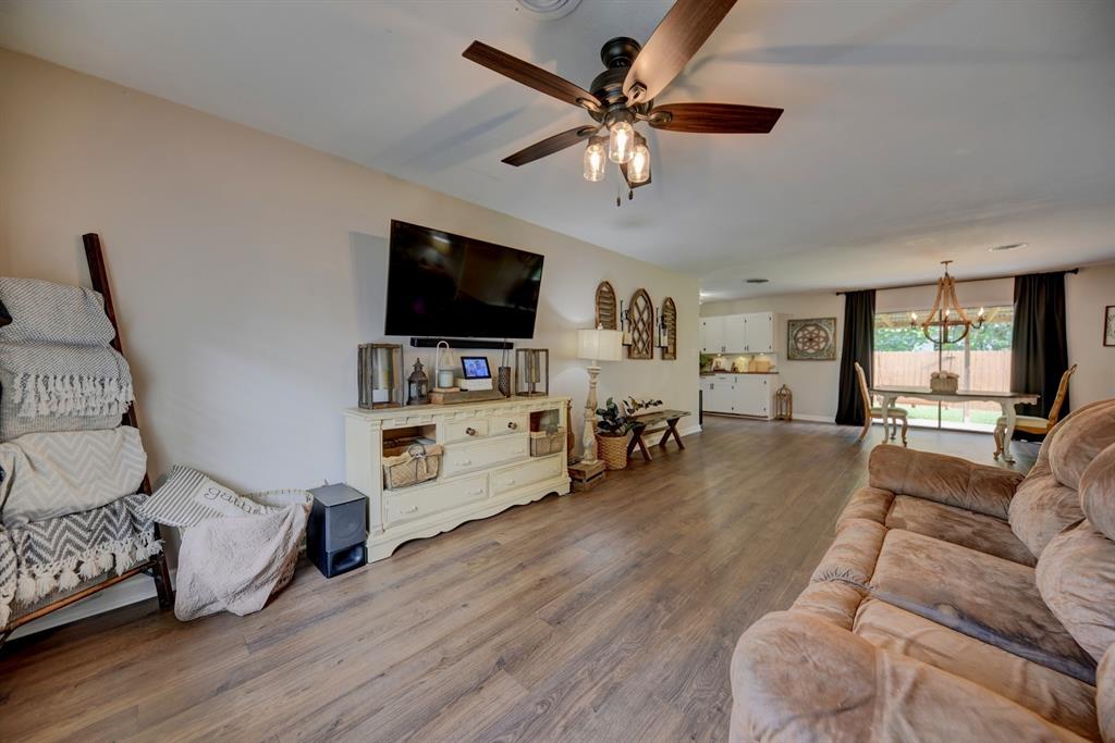 507 Sandra Drive, Brenham, Texas image 9