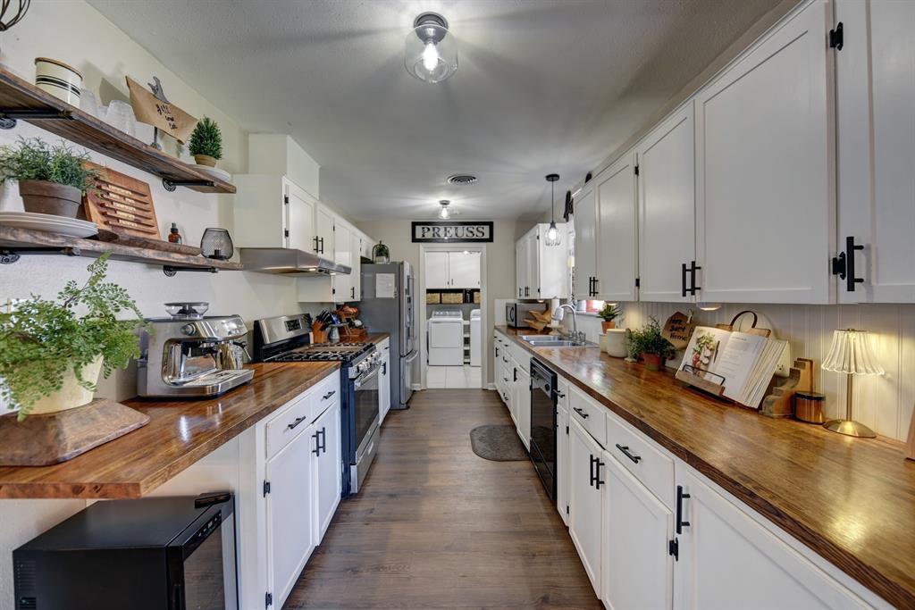 507 Sandra Drive, Brenham, Texas image 3
