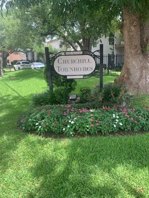Condo For Sale - 2425 Augusta Drive #7<br/> Harris County, Houston, TX 77057