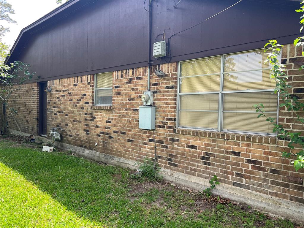 2114 Eagle Point Road, Crosby, Texas image 7