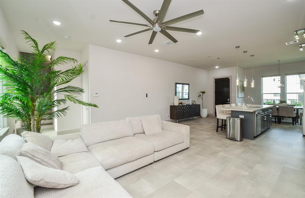 7905 Rock Rose Street, Houston, Texas image 7