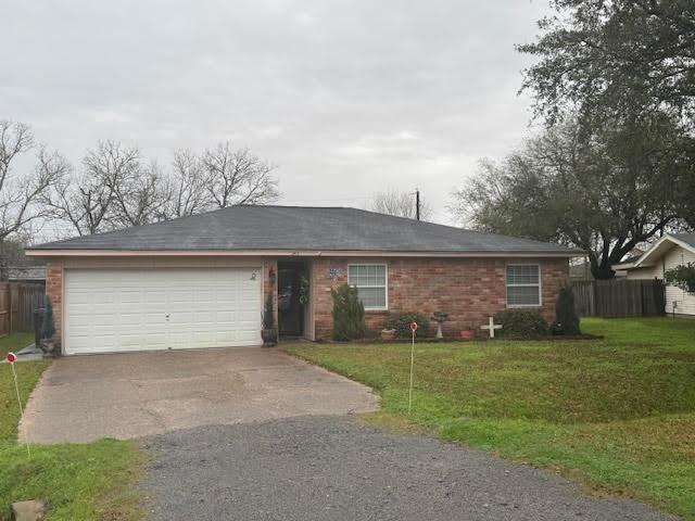 245 E Clover Street, Bridge City, Texas image 1