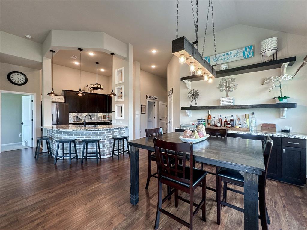 2518 Kelson Cove Drive, Texas City, Texas image 5