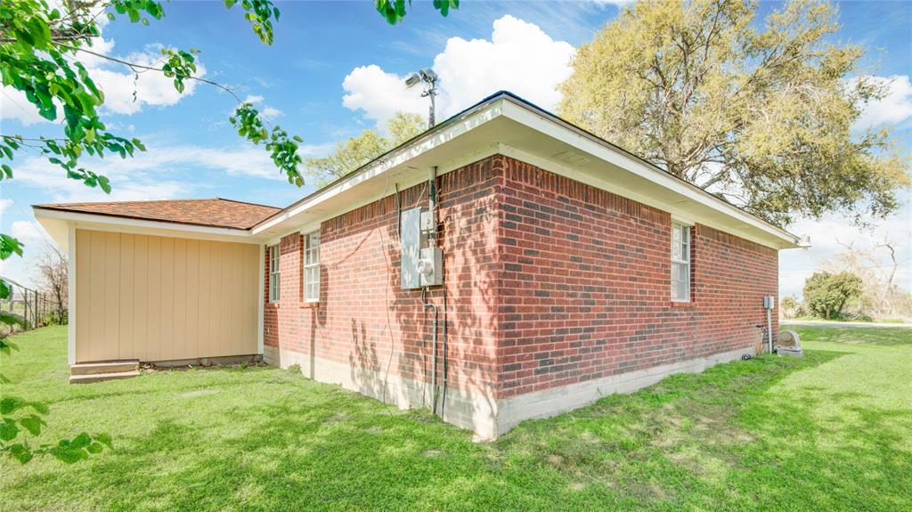 1032 County Road 44, Angleton, Texas image 36